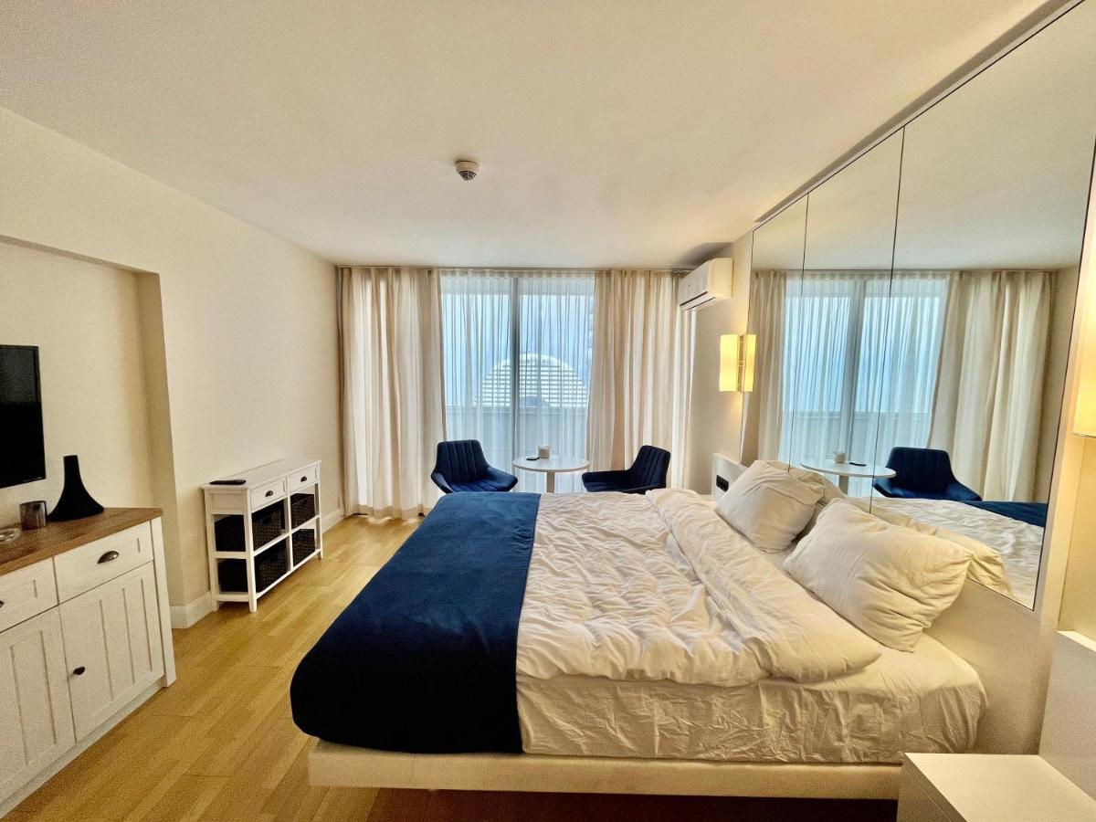 Batumi Orbi City Apartment On 41Th Floor מראה חיצוני תמונה