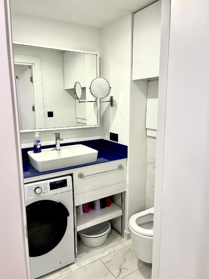 Batumi Orbi City Apartment On 41Th Floor מראה חיצוני תמונה